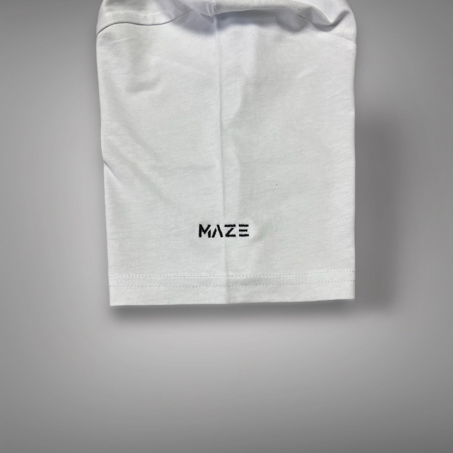 MAZE GAZE WHITE OVERSIZED T - SHIRT - Maze Streetwear